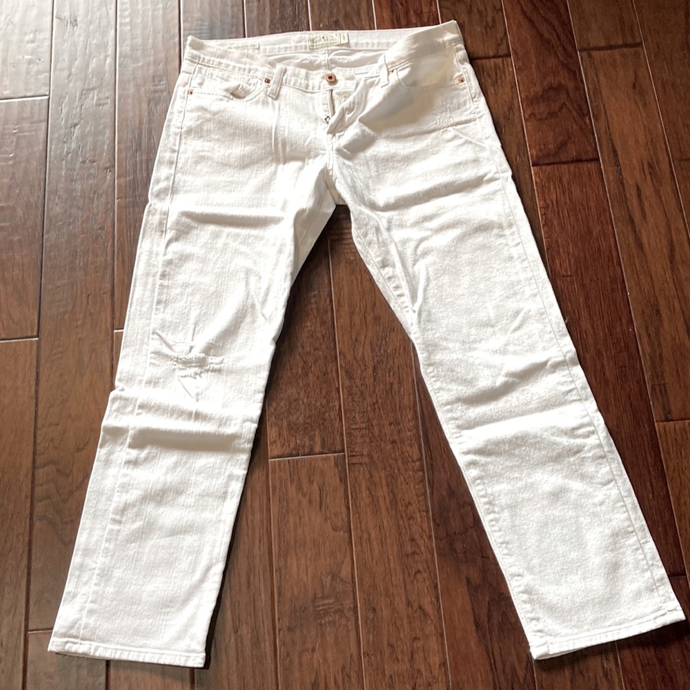 Lucky brand jeans in warm white.